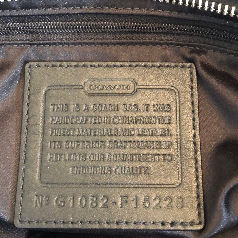 Authentic Coach plaid bag. - Picture 3 of 4